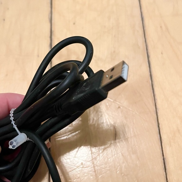 NES Style (Generic) Classic Replacement Gaming Console USB Controllers - Picture 4 of 4